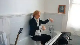Hugo Hamlet The Clown