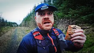 Eating a Vegan Steak Bake While Running 🤢
