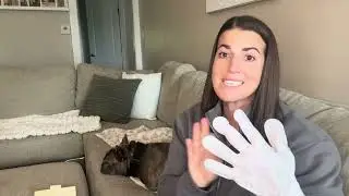Is the APUREE Anti Aging Hand Mask Gloves Worth the Money? Here&rsquo;s What We Found W9194