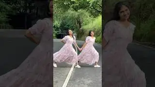 Vaarayo🤍🌸 #shortsviral #trending #twins #tamil #love #tamilsong #dance #shorts