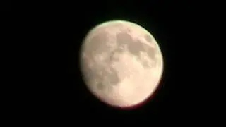 Луна через объектив видео камеры