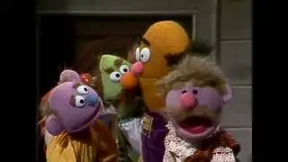 Fairy Tale Fun! - Sesame Street News Flash: Princess Chooses a Prince (Latin Spanish)