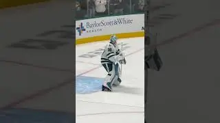 Black holders, drip or skip? #GoalieGearSnob #SanJoseSharks #BauerGoalie #YaroslavAskarov