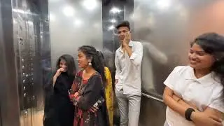 देख लो मेरा iPhone 😂 || comedy lift prank 😁 || Squad Sachin ||