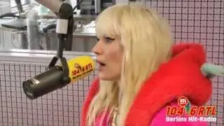 Mieze von MIA bei 104.6 RTL