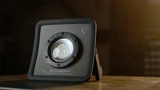 NOVA R - Compact 2000 lumen rechargeable LED work light