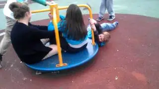 Elliot roundabout fail lol!