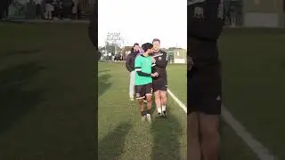 Was the ref right to send him off? 🤔🟥 (🎥 TT/fcfennecs)