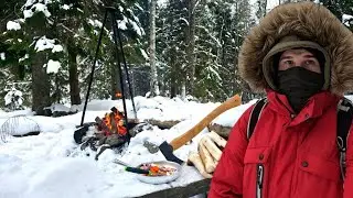 Winter Campfire Cooking in the Snow | Solo Outdoor Adventure