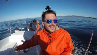 Navigazione costiera  con  Oscar una barca a vela di 7 m  dal porto di  Cecina a Piombino