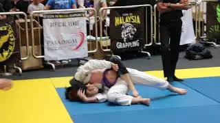 CHEW CHEE HUI  (AOS studio) VS Campbell Symes (Phuket Top Team)