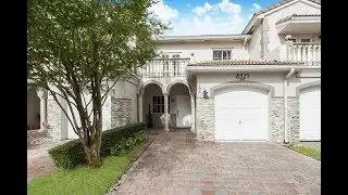Virtual Tour Video by iUSEphotography.com - 8321 SW 124th Ave #104, Miami, FL 33183