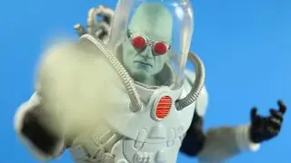 DC MULTIVERSE MISTER FREEZE ACTION FIGURE REVIEW