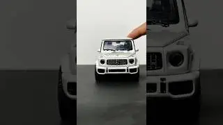 Detailed Luxury SUV Mercedes AMG G63 Diecast Model car