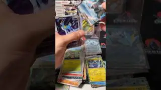 Pulling Kyurem sr and cobalion ar from Pok&eacute;mon black bolt white flare #pokemonbw #pokemoncards