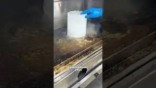 Truco De Los Chefs Para Limpiar La Plancha