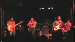 04.04.14 Dr Jones and the Shiners 01