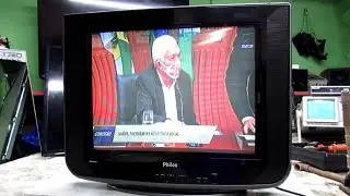 TV PHILCO 21 M SS Com efeito almofada  imagem curvada nos lados  322#