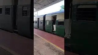 Memu train at mavelikara station(Ernakulam to kollam)