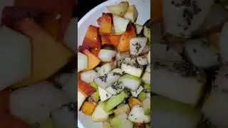 Healthy Eating #snack #fruit #diet #fruitchaat #pakistan #islamabad #trendingshorts #viralshorts