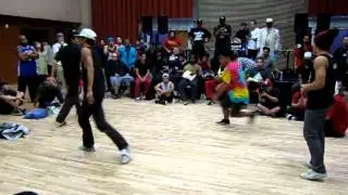 Gorilla Warefare vs 700 crew at True 2 The Game BBoy Competition October 8th 2011