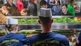 US service members celebrate Thanksgiving overseas