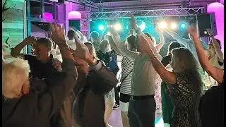 Exclusieve drive-in-show huren bij DjHuren.nl