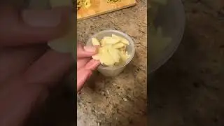 How to peel garlic easily #india #trending #best #lsh #music #vlog #usa #telugu #youtube #shorts