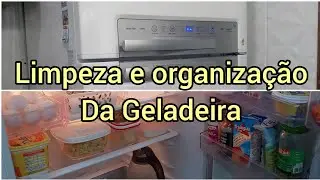 LIMPEZA E ORGANIZA&Ccedil;&Atilde;O DA GELADEIRA/FIZ LAZANHA PRO ALMO&Ccedil;O / Edijane Silva