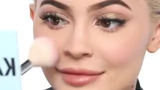 Kylie Jenner winter makeup tutorial.