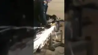 TIRED of Endless SPARKS with ANGLE GRINDER? #shorts #trending #tricks #metalcutting