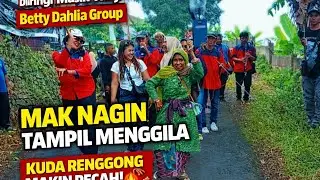 Mak nagin beraksi di arak arakan kuda renggong (betty dahlian group.