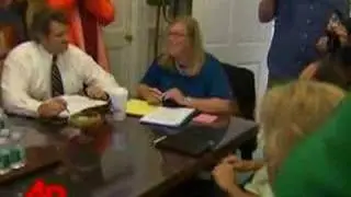 Mayor: No Proof of Pregnancy Pact
