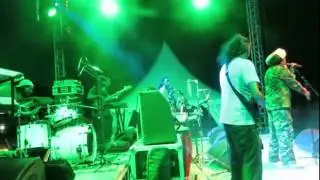 Ras Natty Baby et Les Riddim Soldiers en Live au Festival Zakana .Ile Maurice 2015