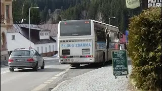 Autobus Irisbus Ares na lince 435080 (skibus)