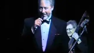Ron Kaplan sings Sunday in New York