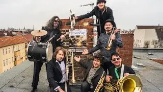Ticvaniu Mare Balkan & Klezmer Brass Band - Warming up for Balkan Beats Party in Lido