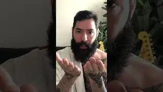 SUA BARBA CRESPA NAO CONSEGUE FICAR MACIA