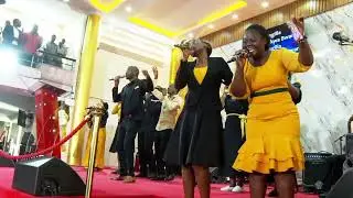 The head of State at a church service in Nairobi 