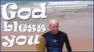 David Butler deixa sorriso e God bless you para Praia de Stella Maris. (12/9/2022)