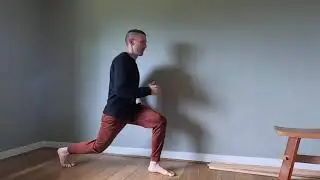 Foundations of Strength Training / Deceleration lunge