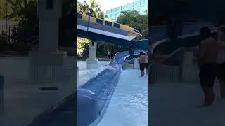 Disneyland hotel pool is a great place to splash around! #disneylandresort  #disneylandcalifornia