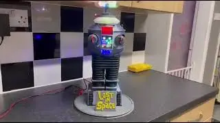 Lost In Space B9 Robot  3D printed model kit built and lit