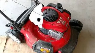 Замена масла, свечей зажигания и воздушного фильтра. Briggs & Stratton 550EX, газонокосилка Troy-...