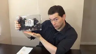 Andrew Eats Figs