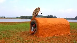 Building a Warm Shelter with Clay and Tires - Primitive Survival Skills