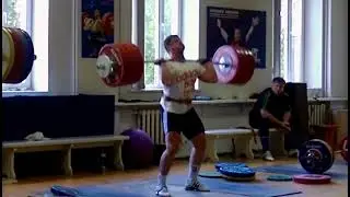 Khadzimurat Akkaev (105) 235 kg clean and jerk
