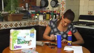 Cohete de juguete con materiales reutilizados