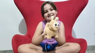 Achamos um Labubu que anda e canta!