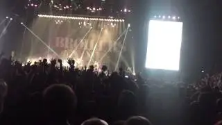 Broilers feat. Campino - if the Kids are United live @ ISS